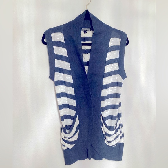 Mandee | size: L | color: Blue and White - Picture 3 of 16